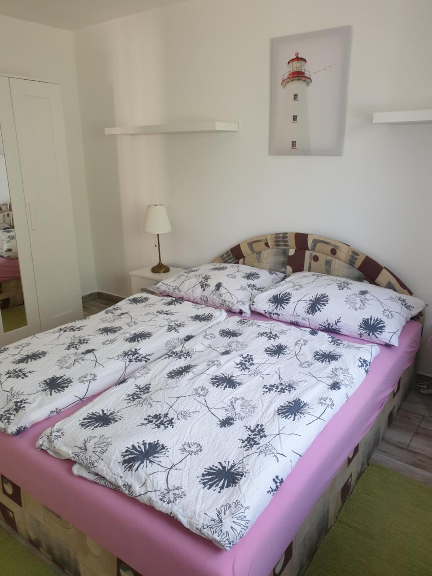 Adri Apartman Залакарос Стая снимка